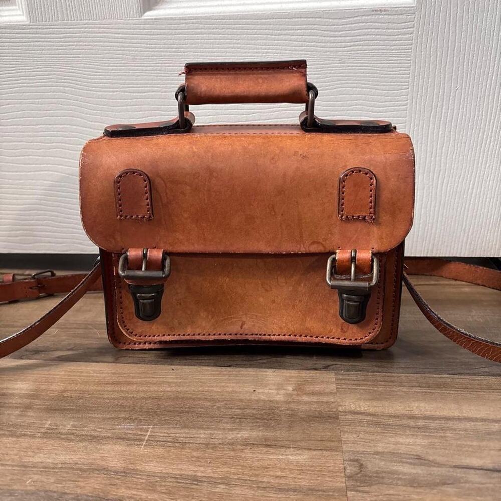 Vintage 90s Brown Leather Satchel. Burnt Leather